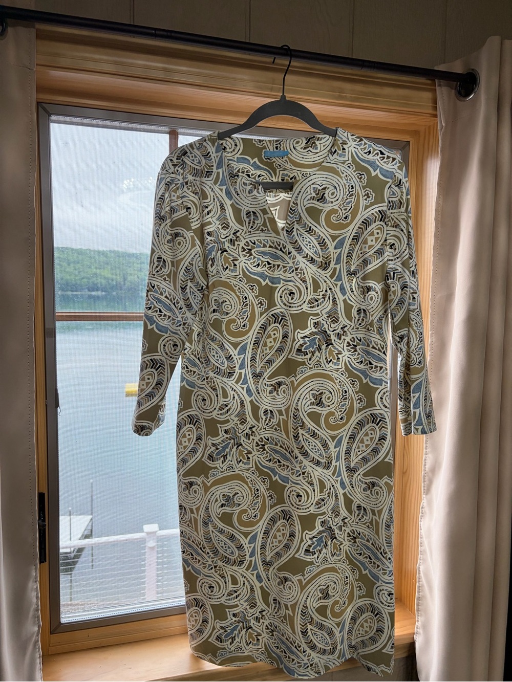 J. McLaughlin Olive, White & Light Blue Paisley Long-Sleeve Shift Dress